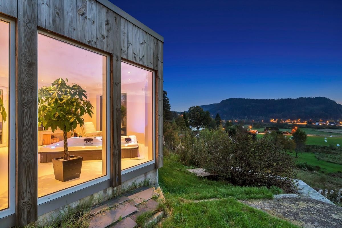 Fasade - kveld Galleribilde