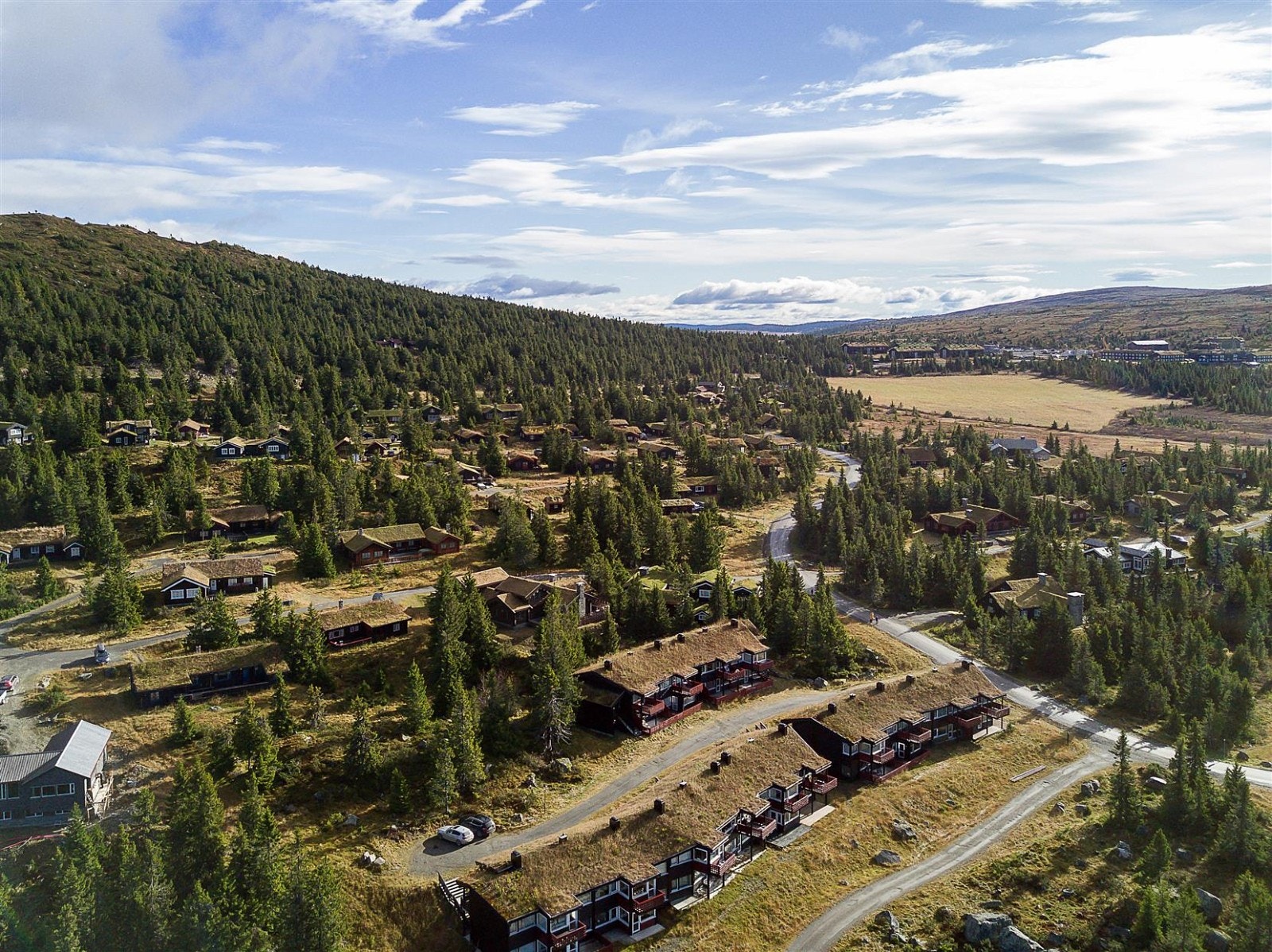 Fra døren er det skiløype som går innover i Øyerfjellet og har forbindelse til Nordseter og Sjusjøen Galleribilde