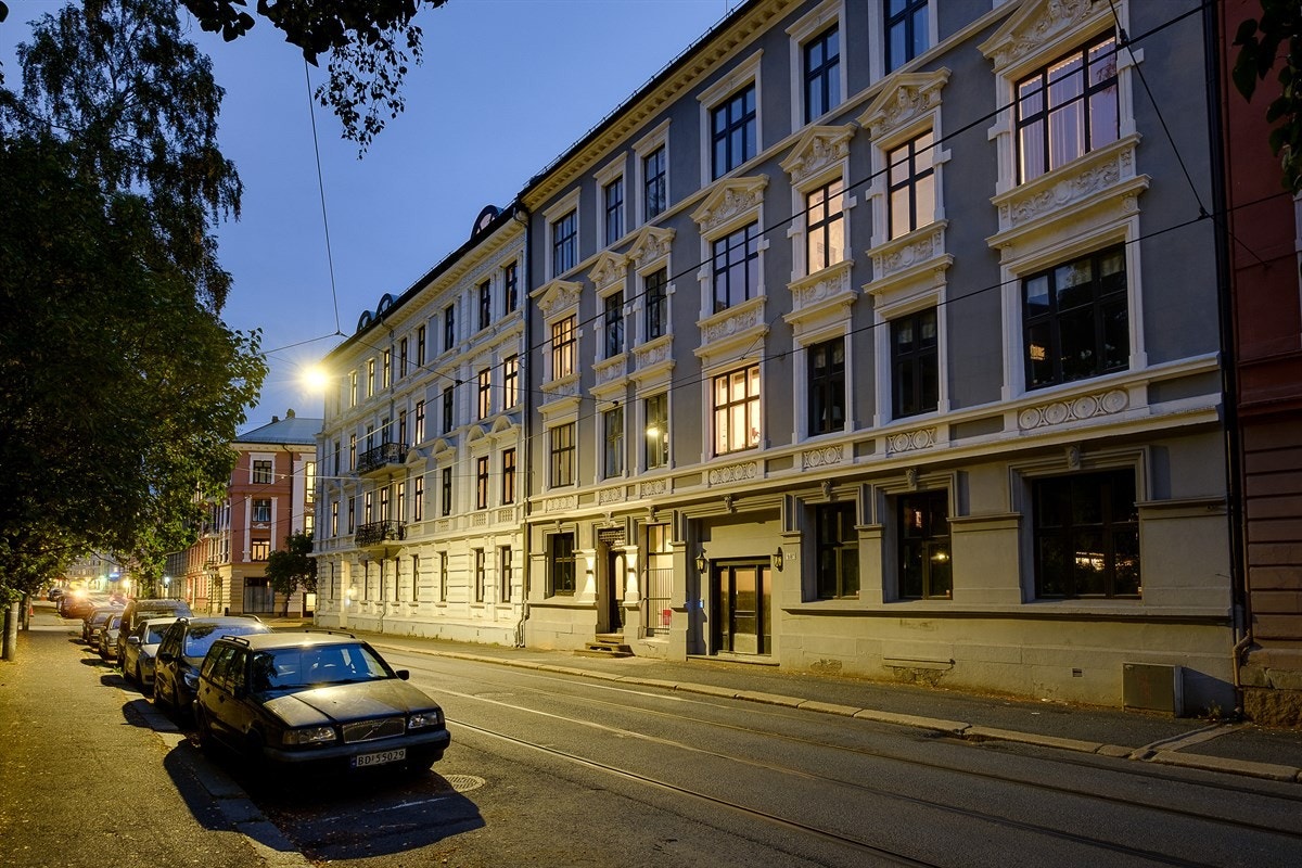Sameiet består av 7 boligseksjoner og 1 næringsseksjon. Galleribilde
