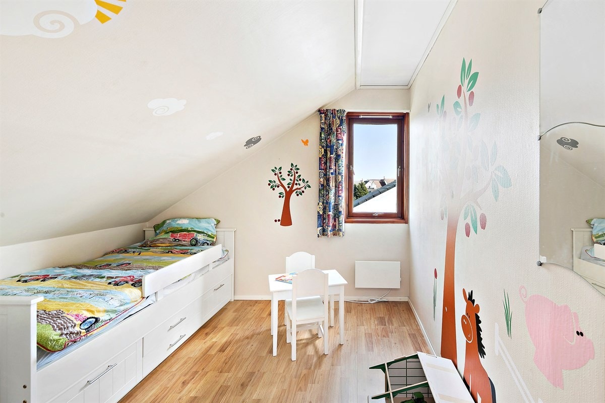 2. etasje inneholder også 2 soverom. Galleribilde