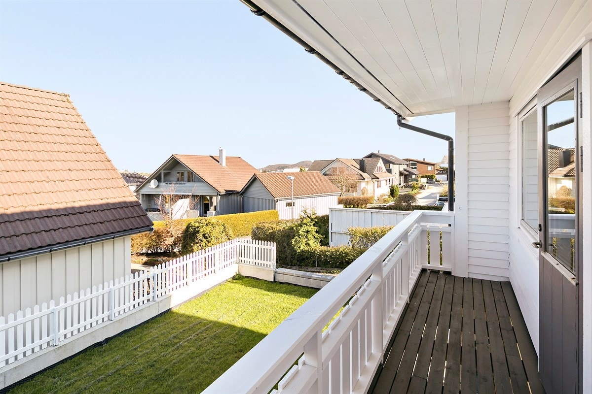 Hovedsoverommet har utgang til balkong. Galleribilde