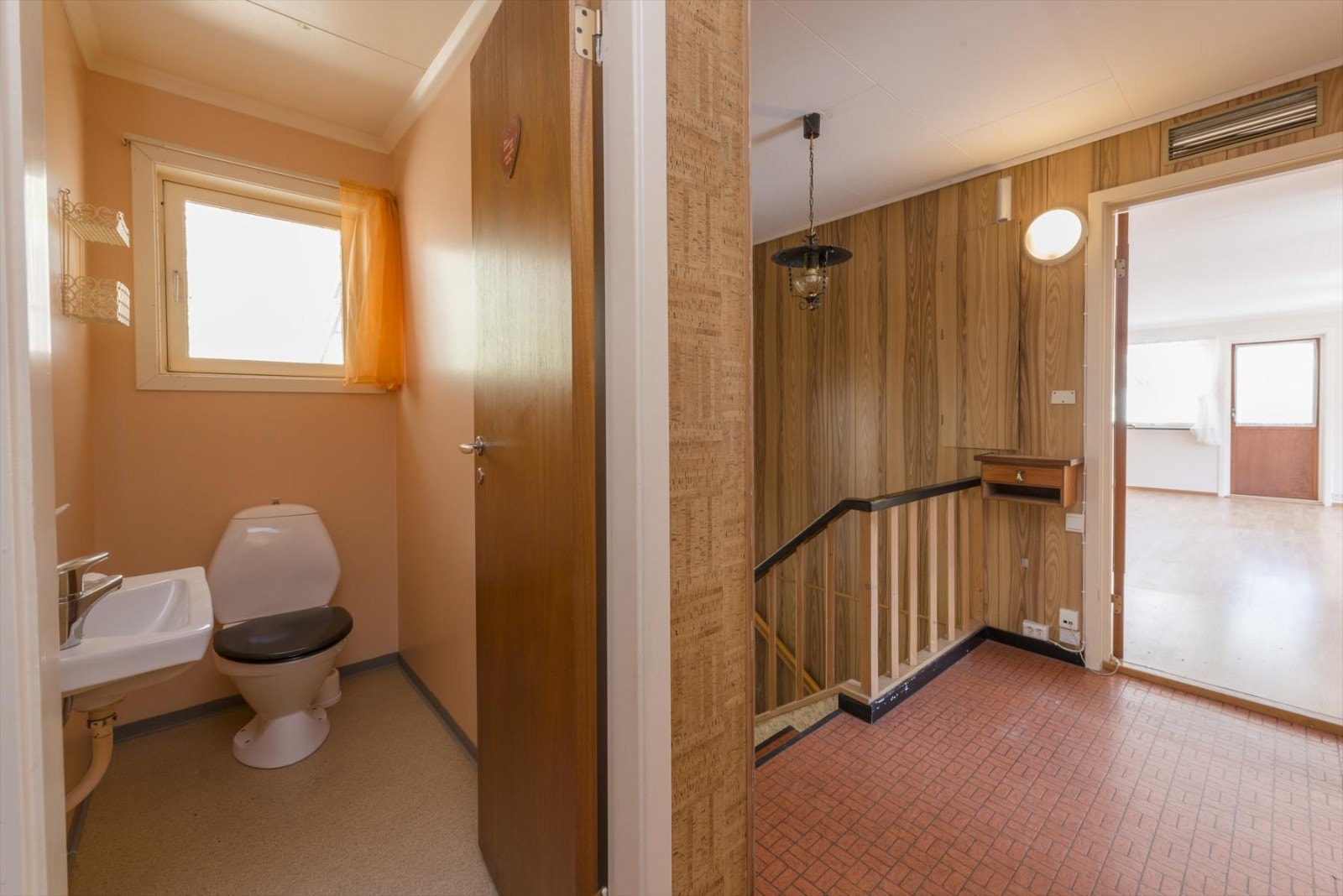 Gang og gjeste wc Galleribilde