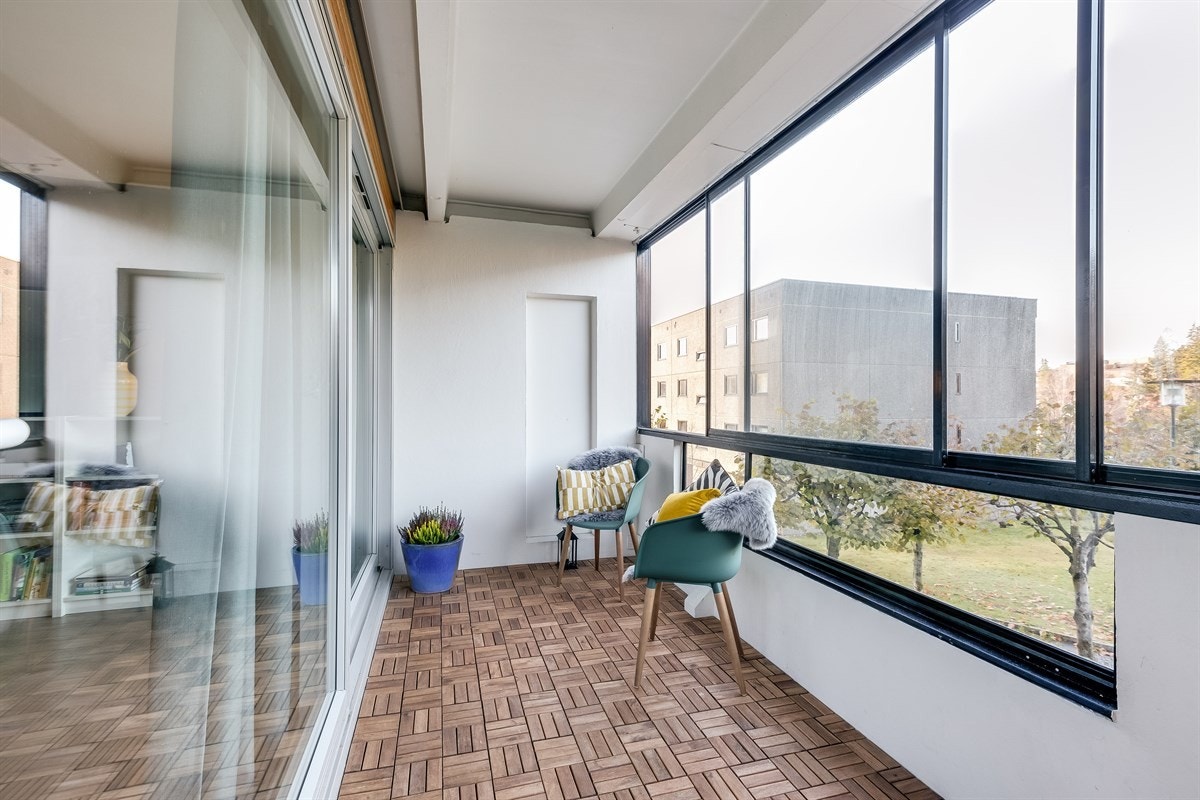 Det gjør denne balkongen til en flott forlengelse av stuen Galleribilde