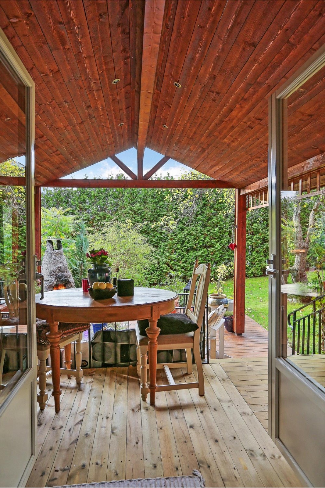 Utgang fra kjøkken til terrassen Galleribilde