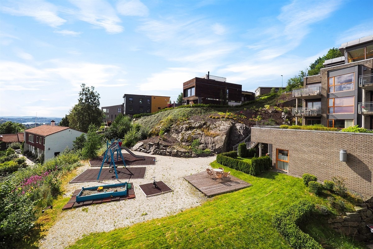 Proaktiv Eiendomsmegling - Lekeplass i tilknytning til borettslaget Galleribilde