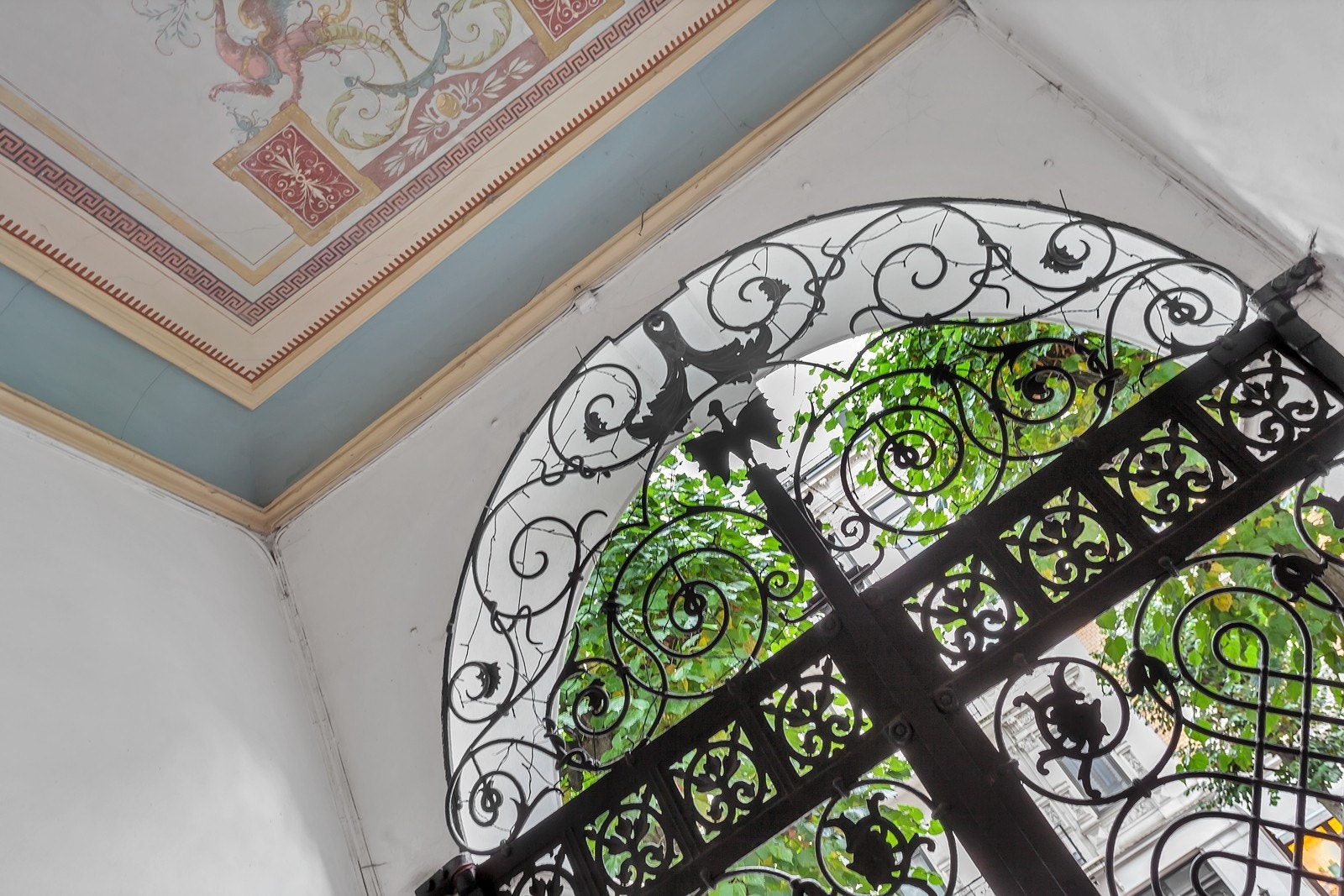 Detaljer ved inngangspartiet Galleribilde