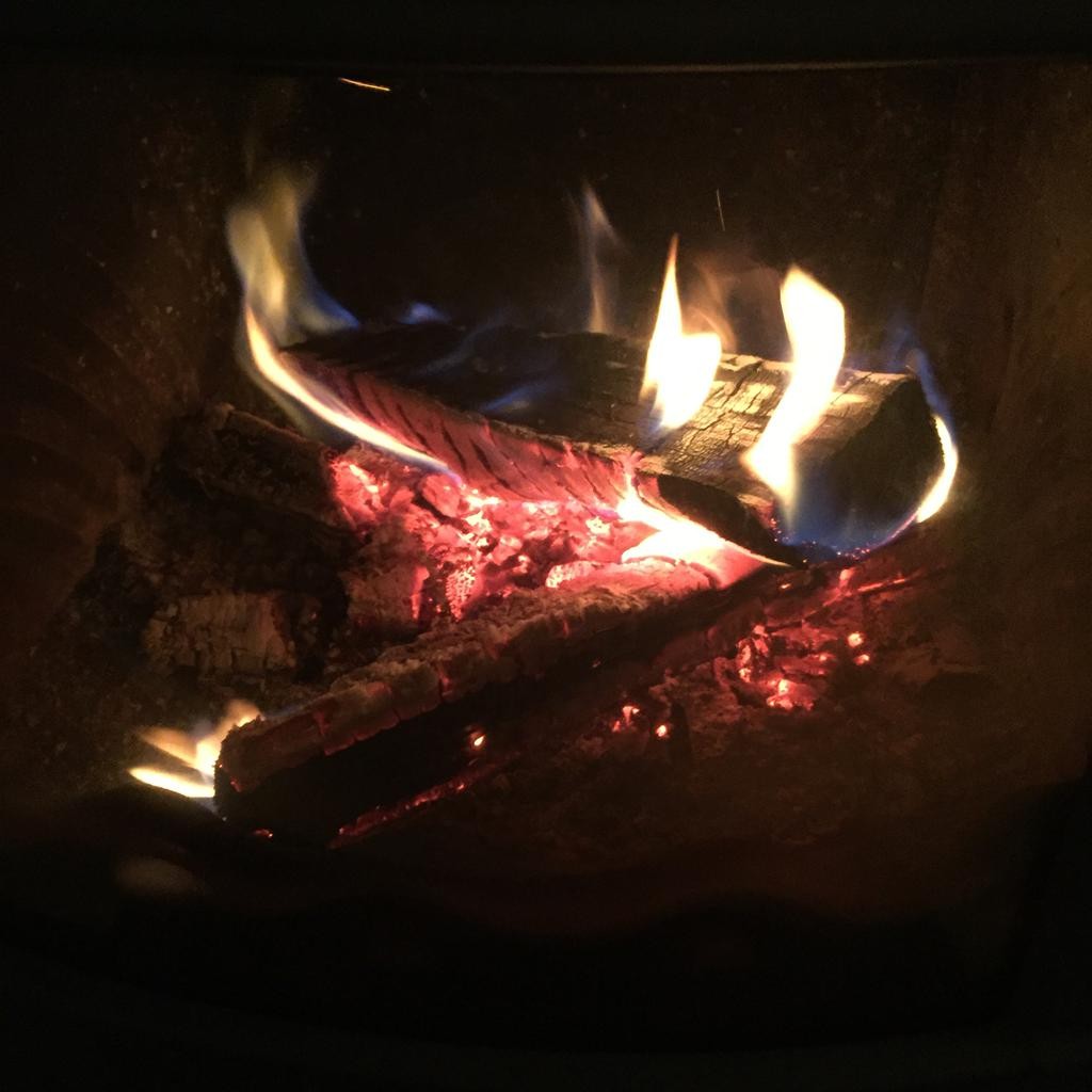 Peiskos - avslappende å komme opp å fyre i ovnen og bare nyte Galleribilde