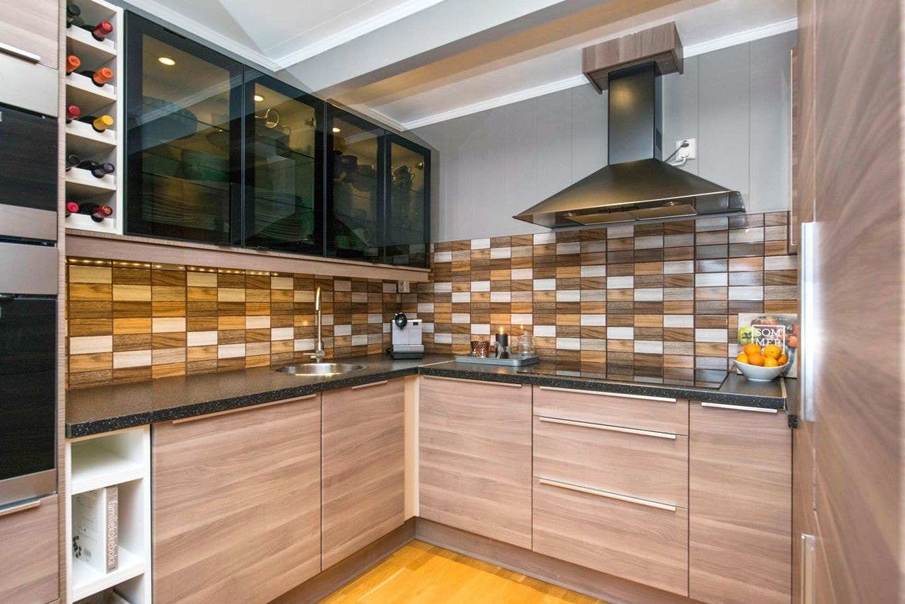 Kjøkken med integrerte hvitevarer Galleribilde