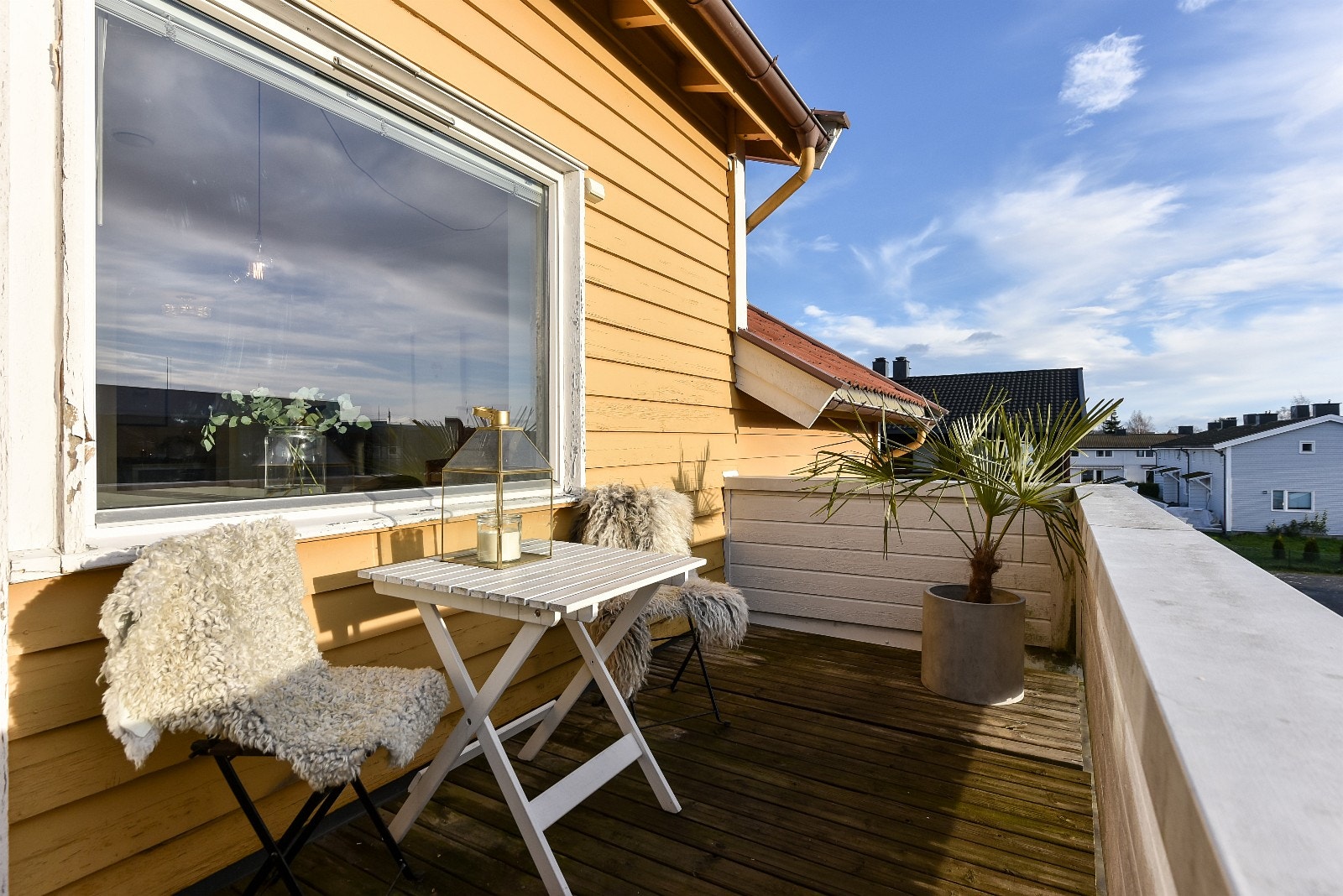 Sydvendt balkong med sol hele dagen! Galleribilde