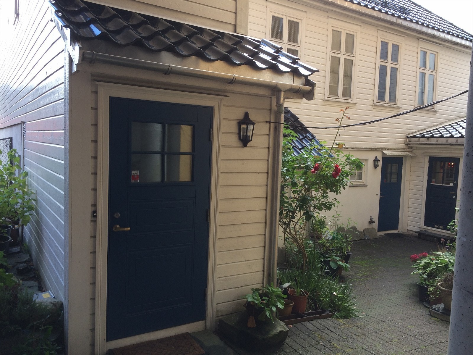 Inngangsparti fra lukket bakgård Galleribilde