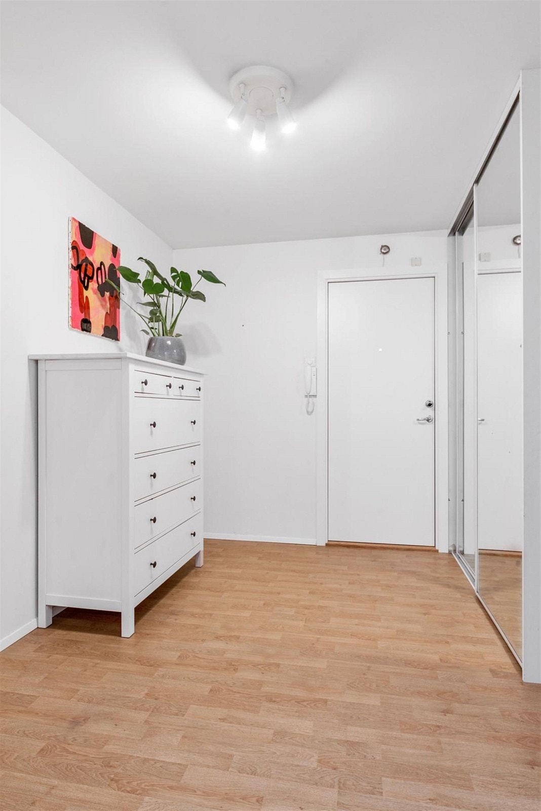 Lys og innbydende entrè Galleribilde