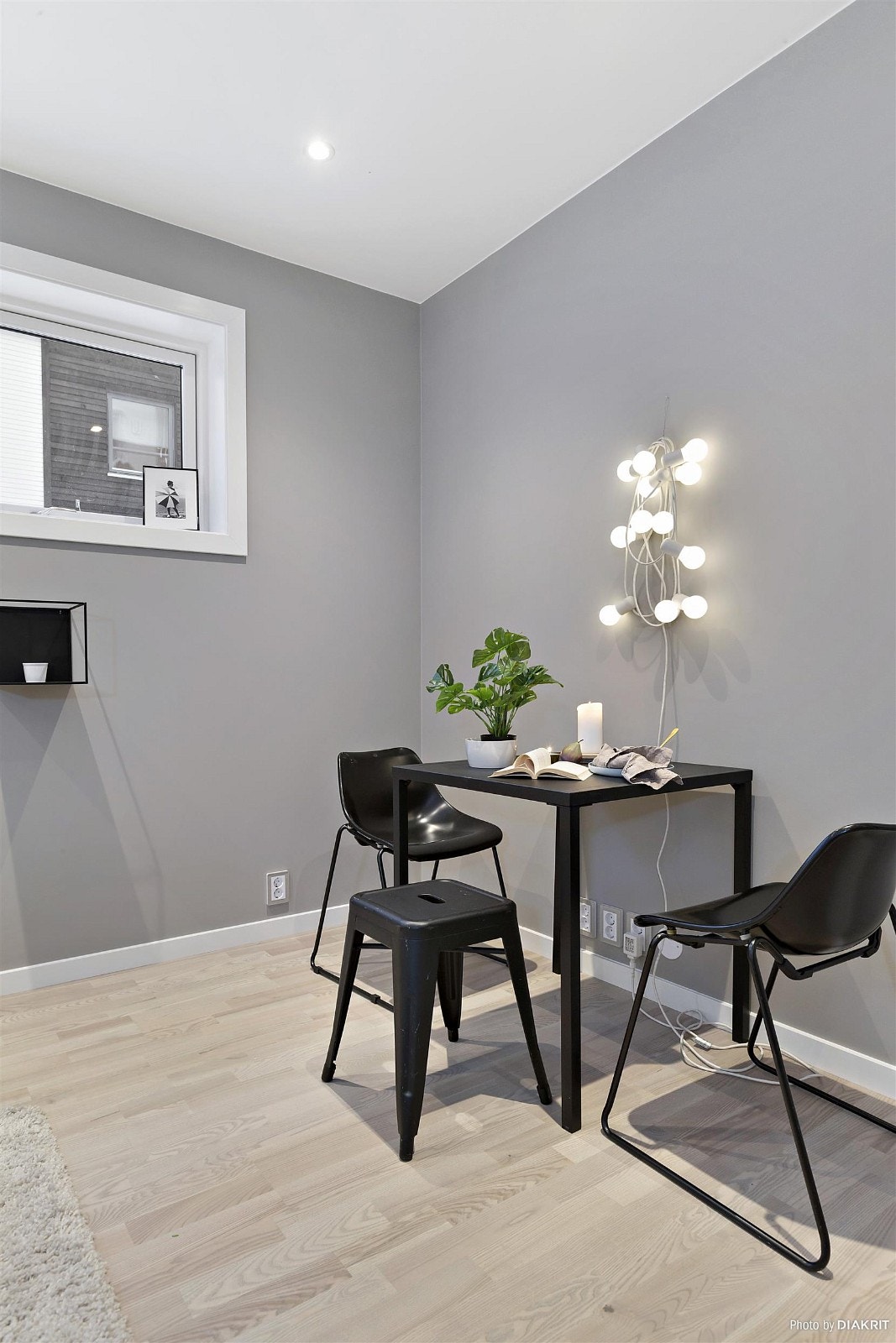 Det er plass til spisegruppe i utleiedelen. Galleribilde