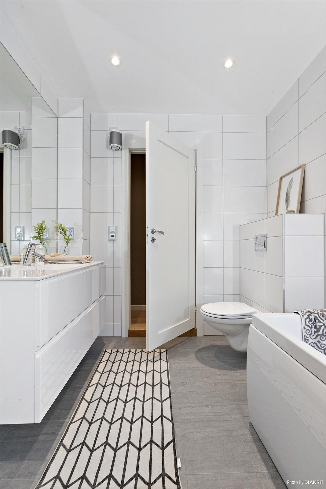 Bad i lyse fargevalg. Galleribilde