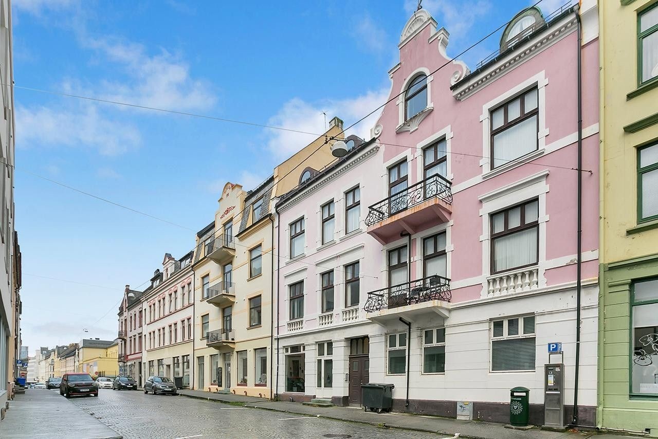 Her er bilde av bygården Galleribilde