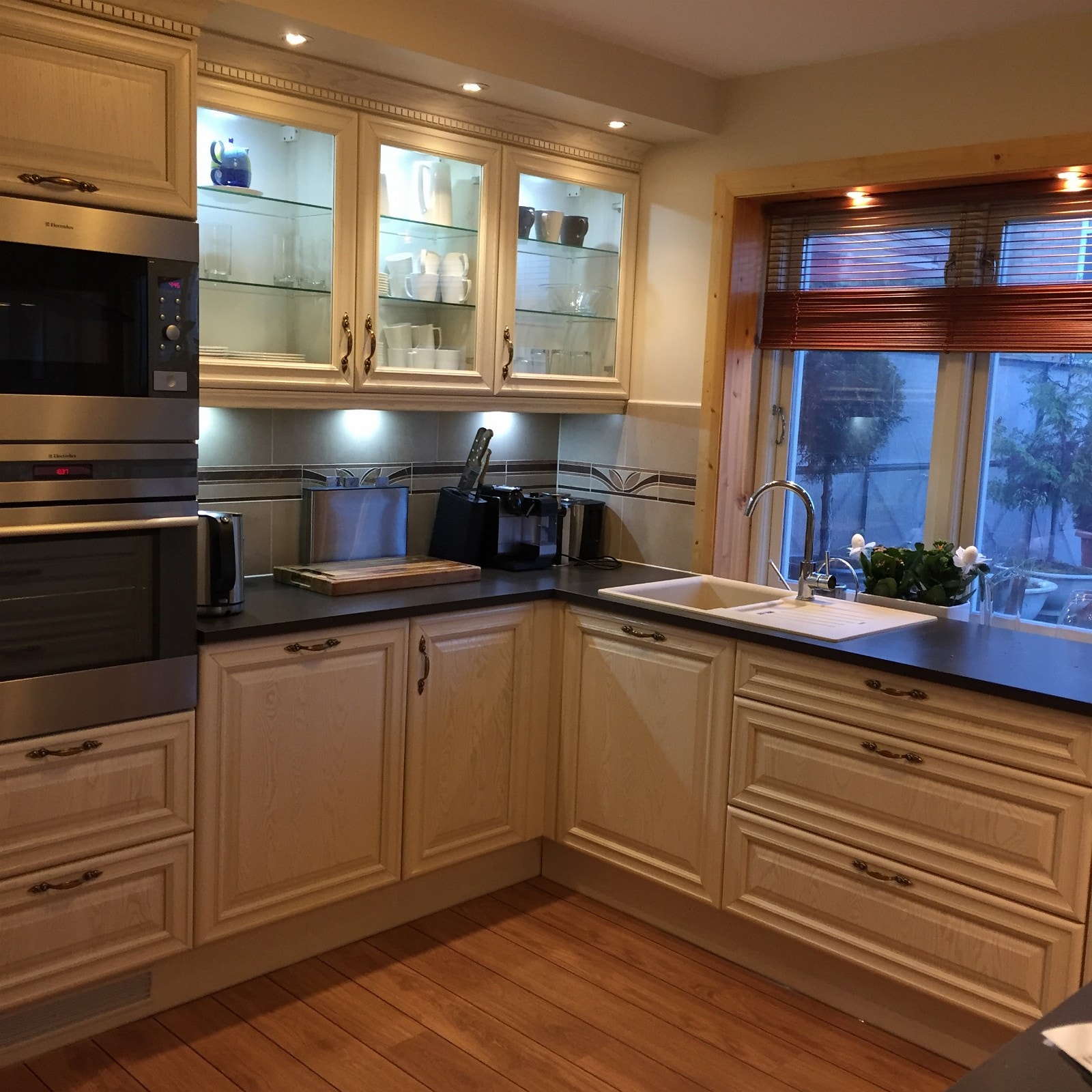 Lekkert kjøkken Galleribilde