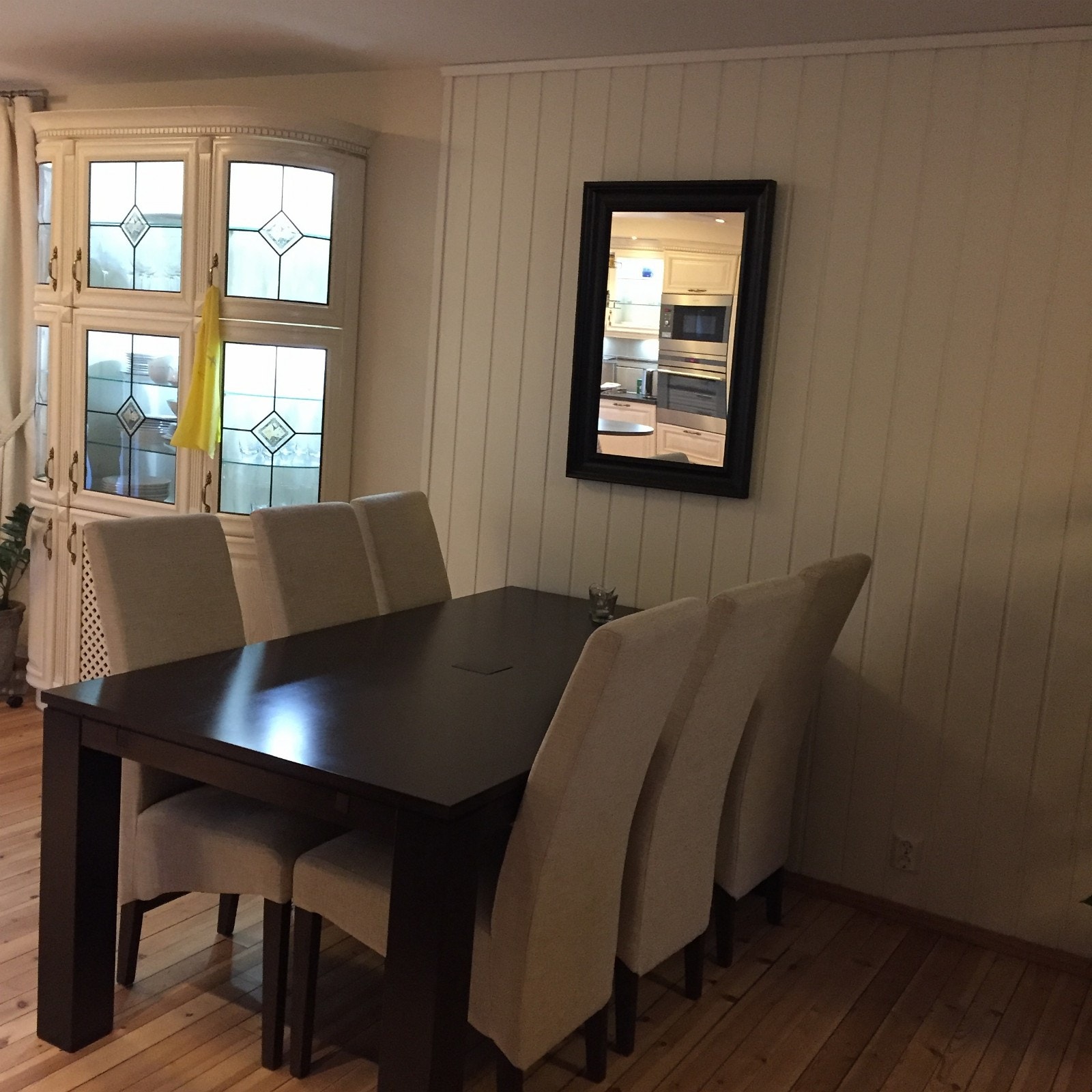 Stue med spisestue Galleribilde