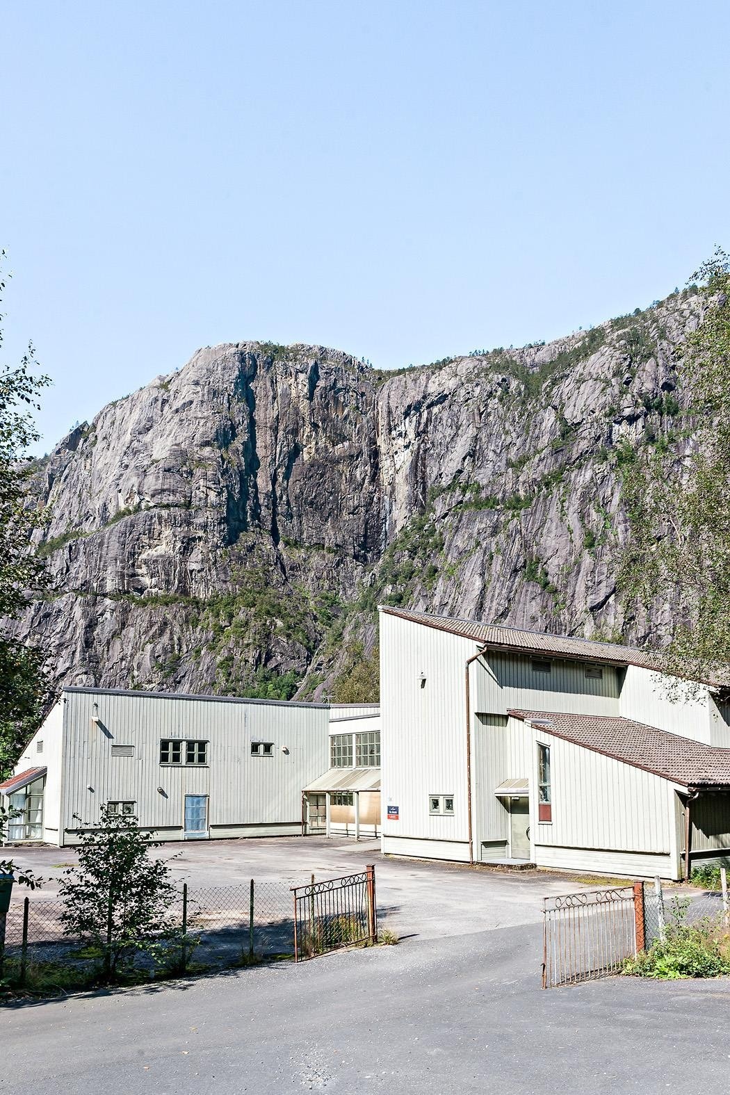 Fjæra skole. Galleribilde