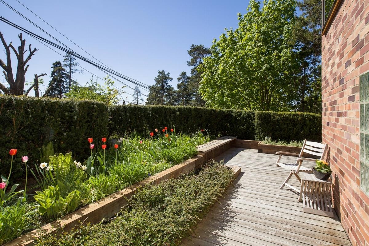 Pent beplantede soner i hagen Galleribilde