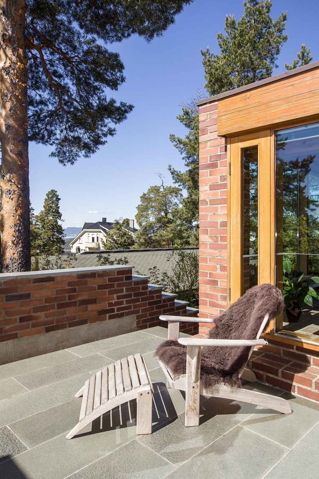 Hyggelig utsyn fra atriumterrassen Galleribilde