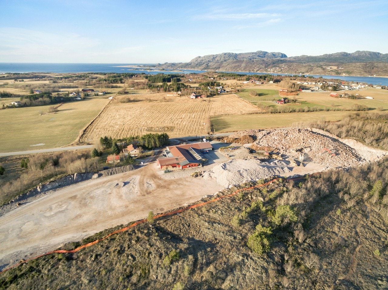 Tomtene selges ferdig planert, klare til å bli bebygget - etter fastsatt reguleringsplan. Galleribilde