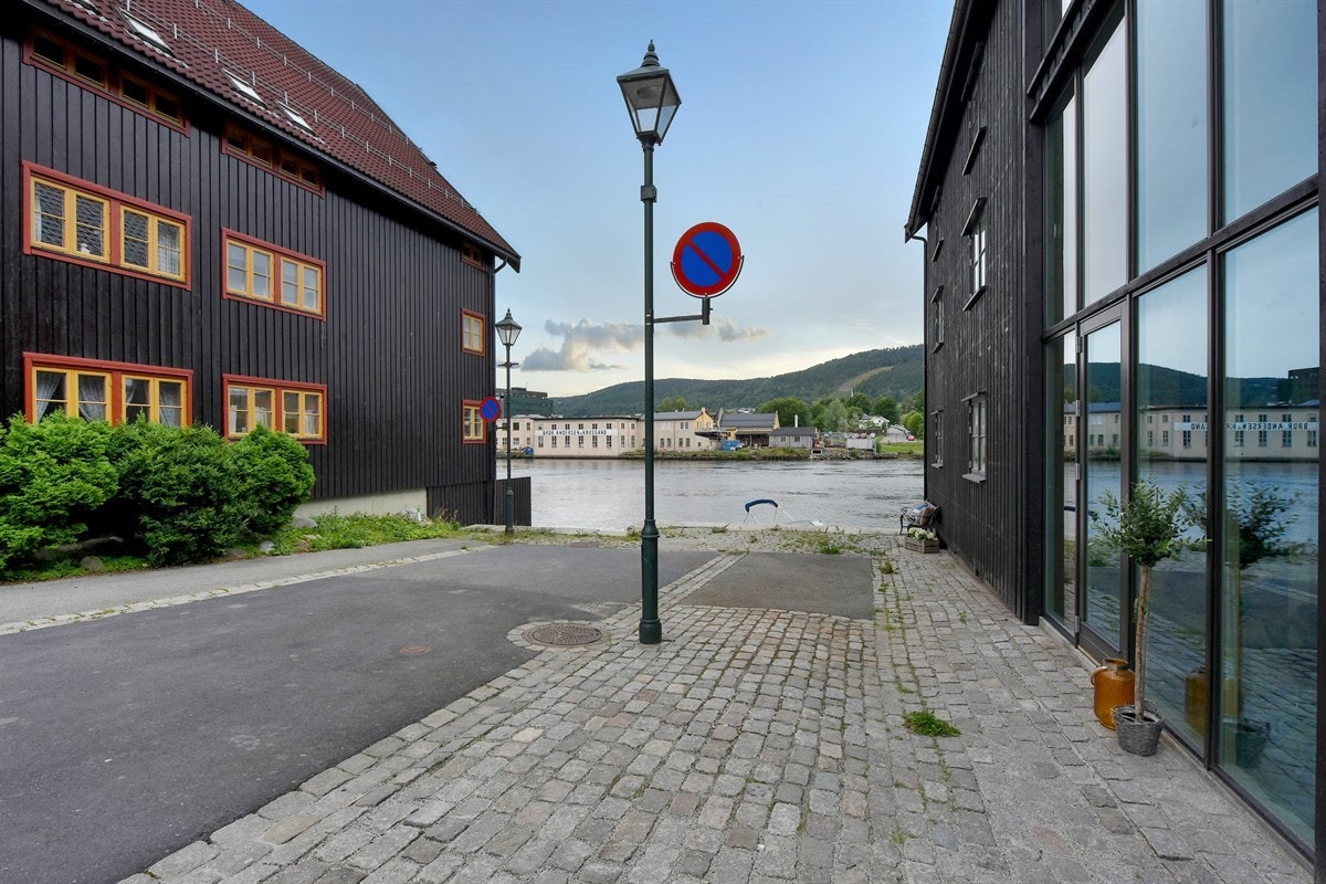 Uteområde. Galleribilde