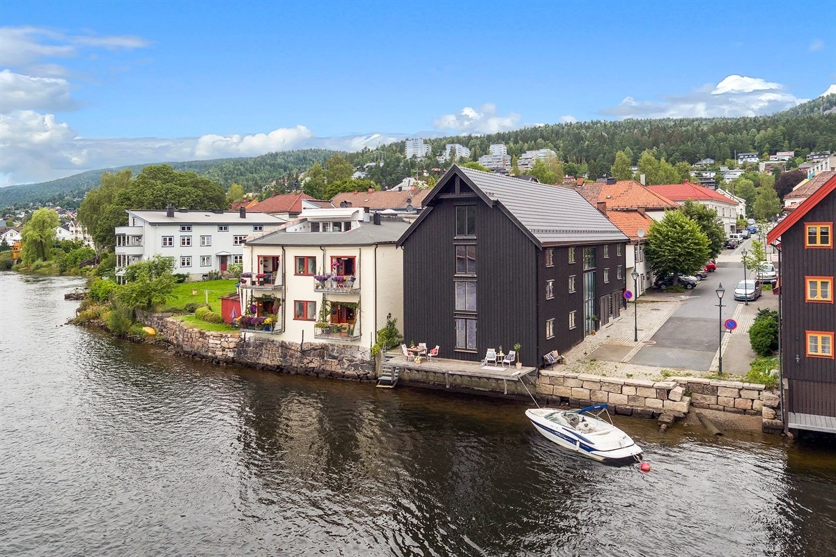 Ta kontakt med Eiendomsmegler på tlf 93 69 33 81 eller epost: john@privatmegleren.no for egen privatvisning. Galleribilde