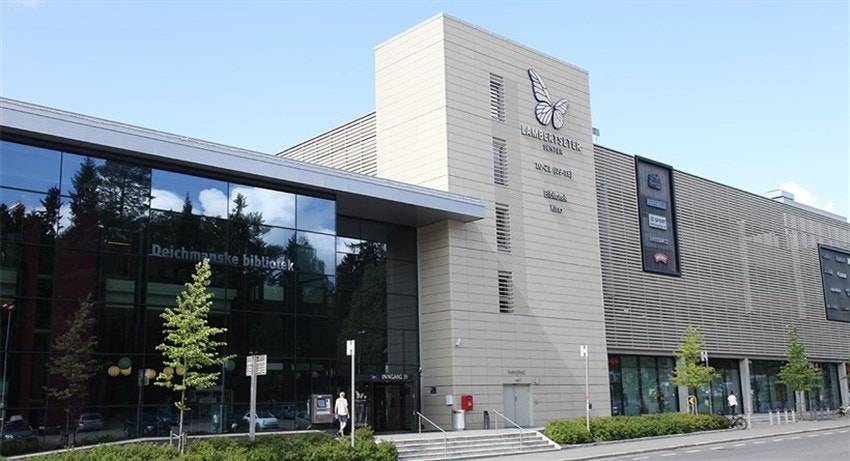 Lambertseter Senter med kino og bibliotek ligger rett over gata for de nye boligene. Galleribilde