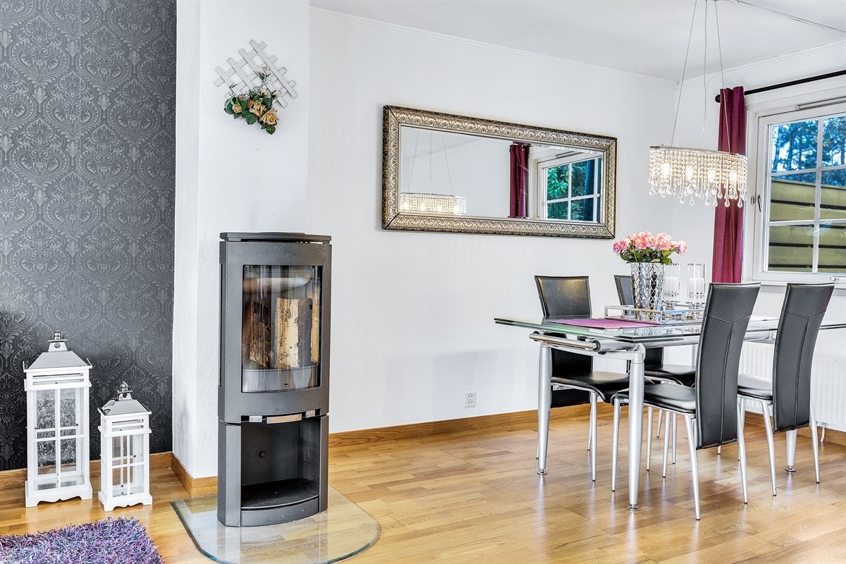 Spisestue/Mulighet for dele av til et fjerde soverom Galleribilde