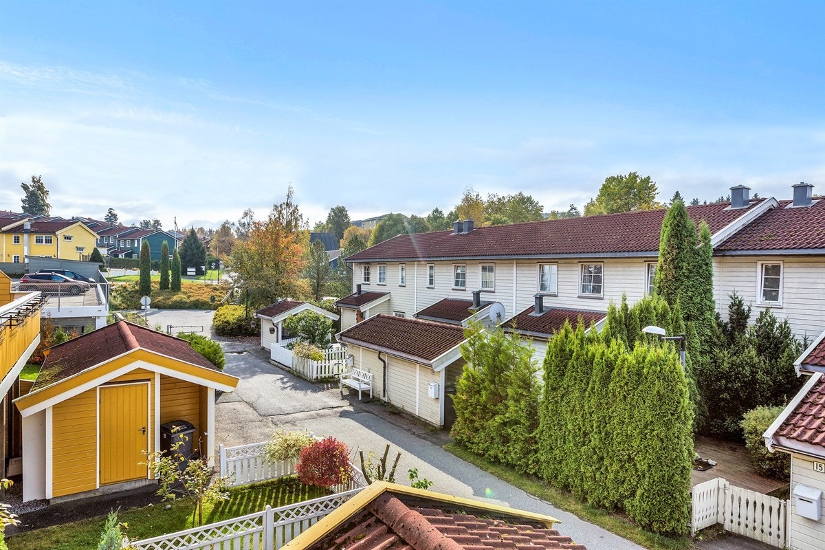 Dette er en fredelig rekkehusbebyggelse Galleribilde