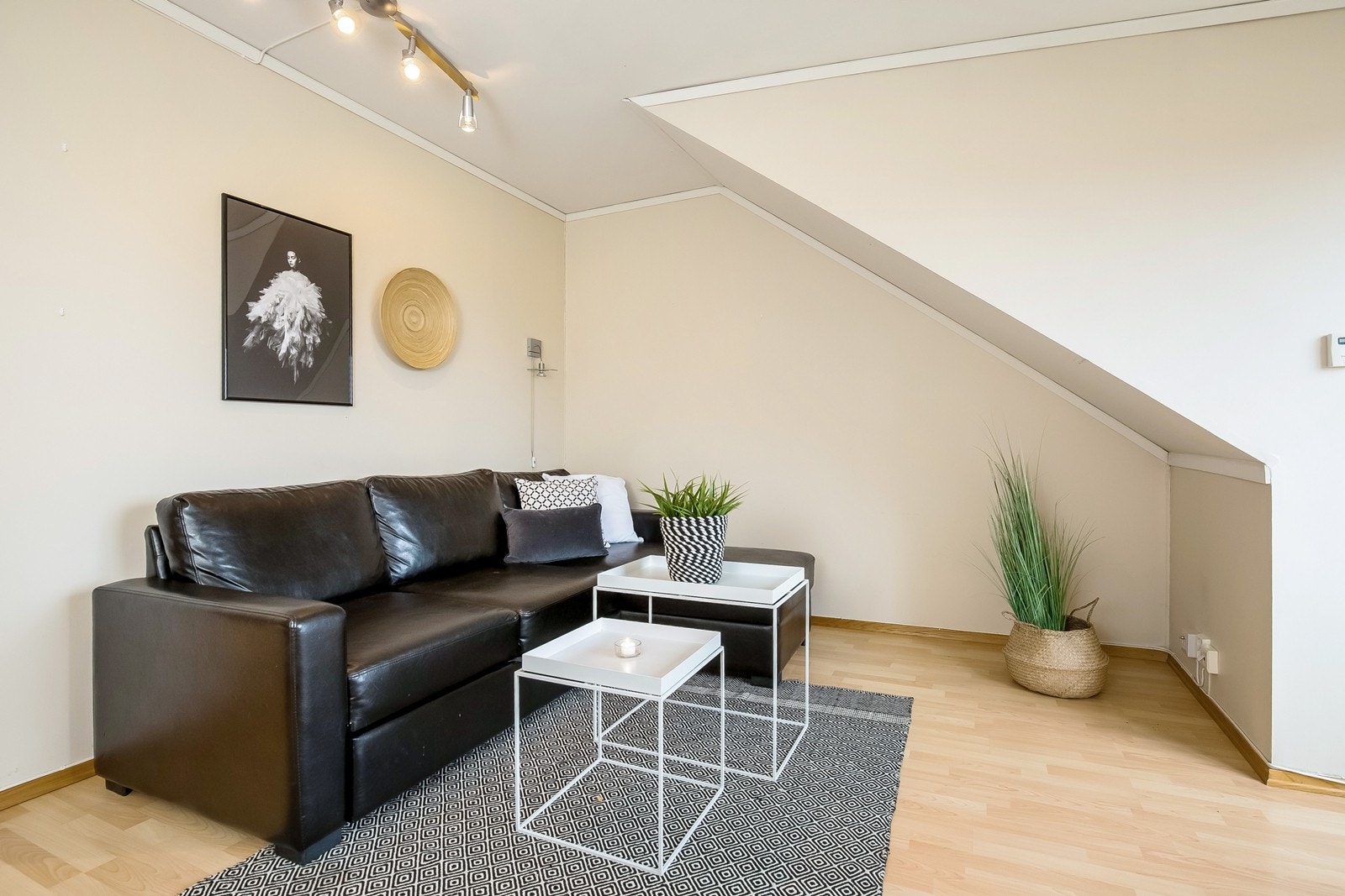 Loftsstue Galleribilde