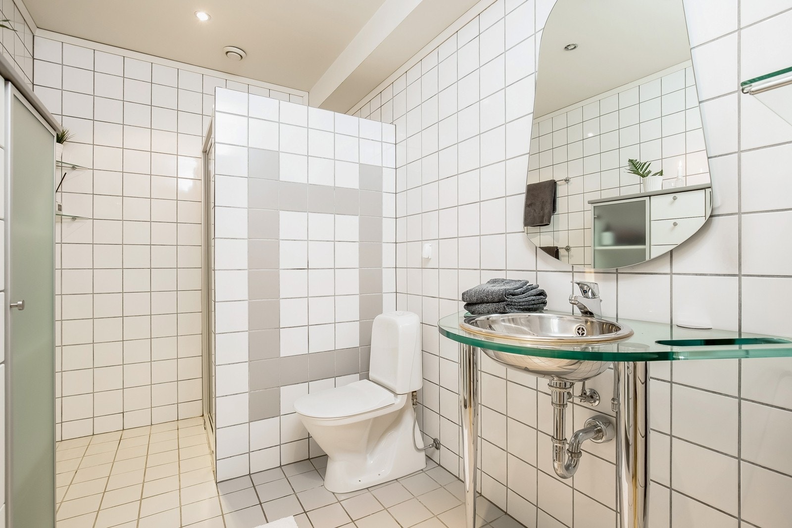 Flislagt bad - Hovedetasje Galleribilde