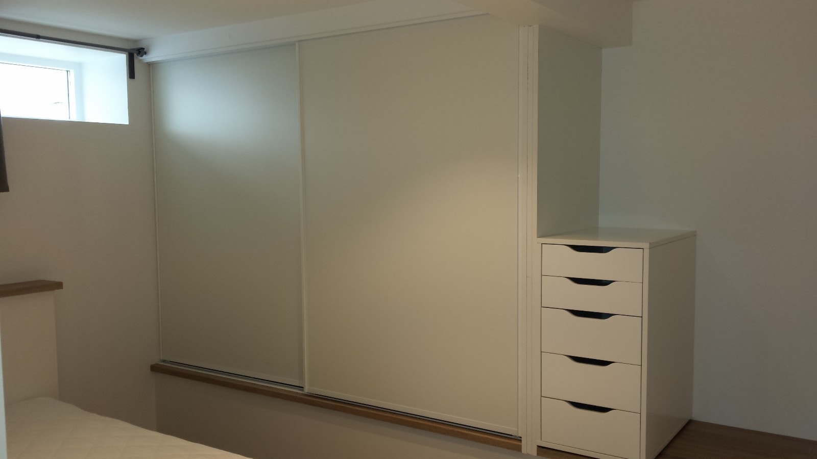 Skyvedørsgarderobe Galleribilde