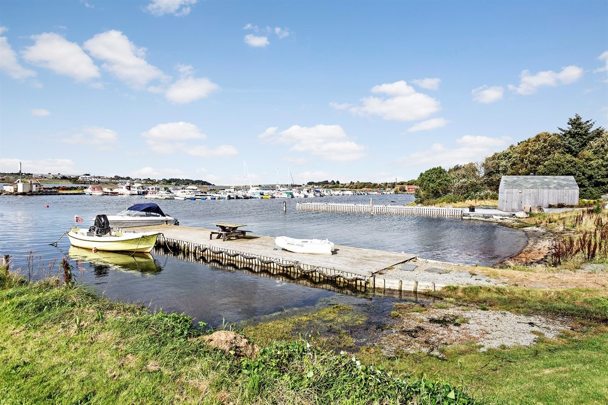 Nydelig område ved sjøen like nedenfor feltet Galleribilde