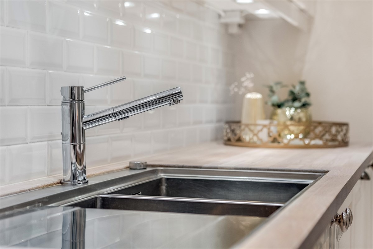 Underlimt kum fra Blanco Galleribilde