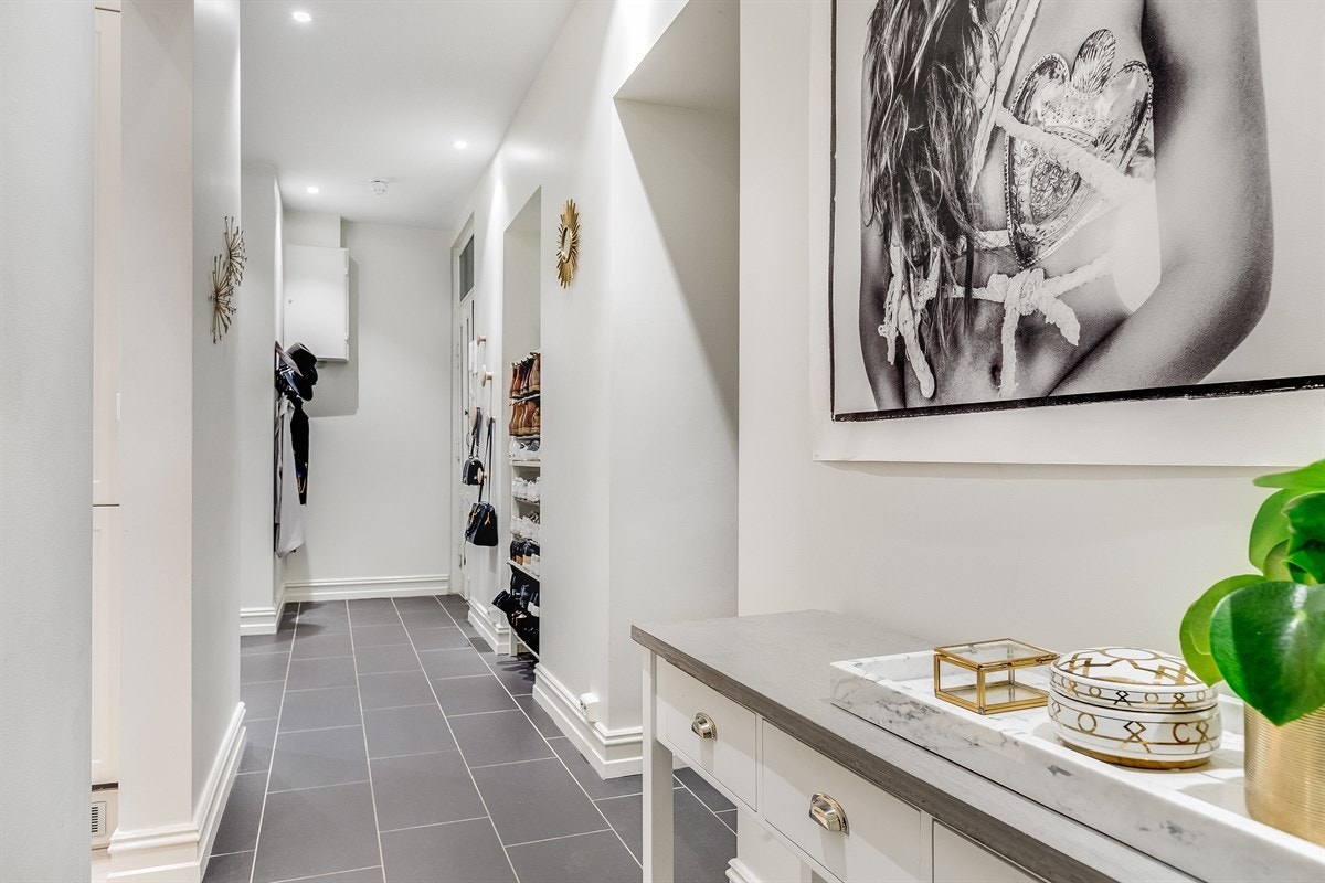 Leiligheten ble vesentlig oppgradert/renovert i 2014 Galleribilde