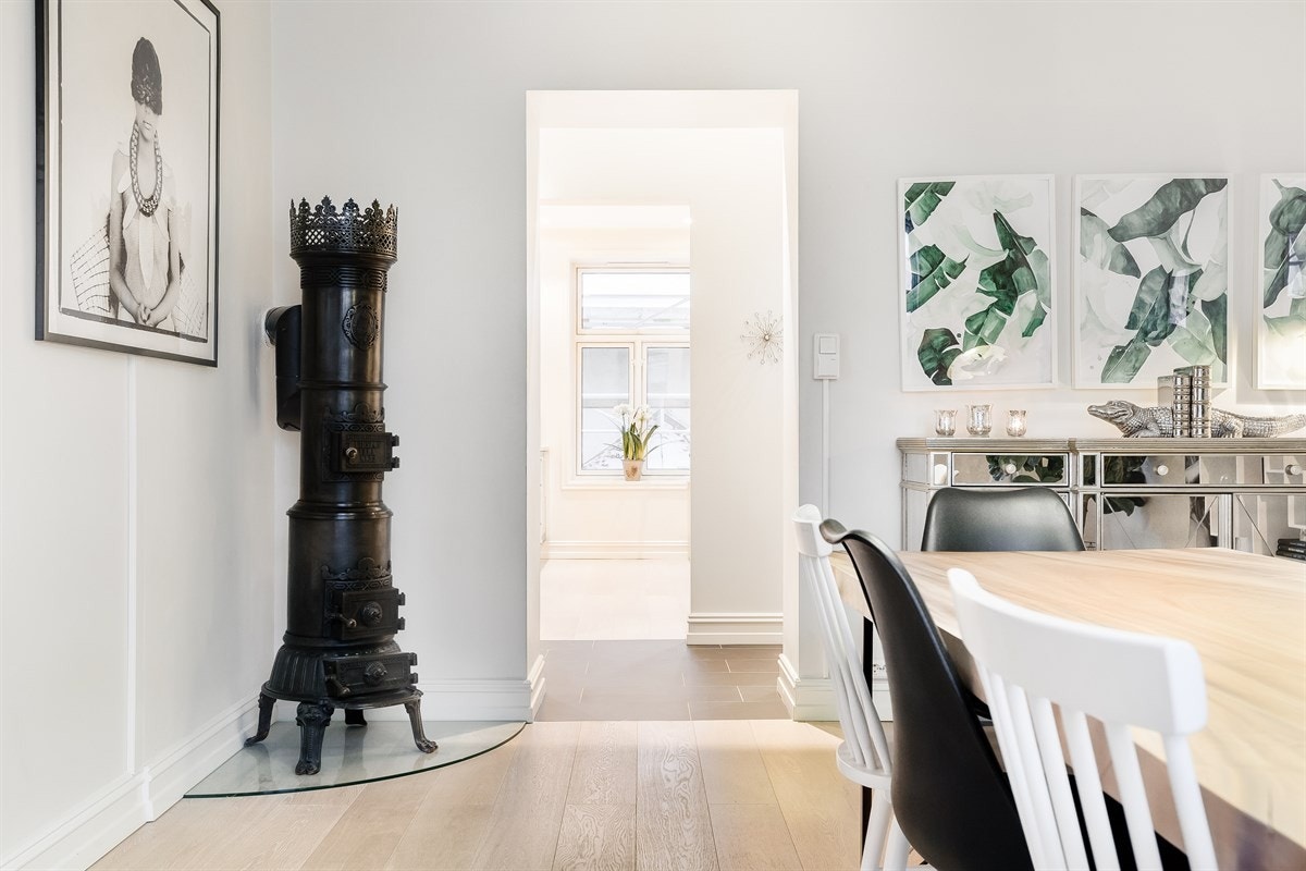 Den klassiske rundovnen er dekorativ, og gir meget god varme! Galleribilde