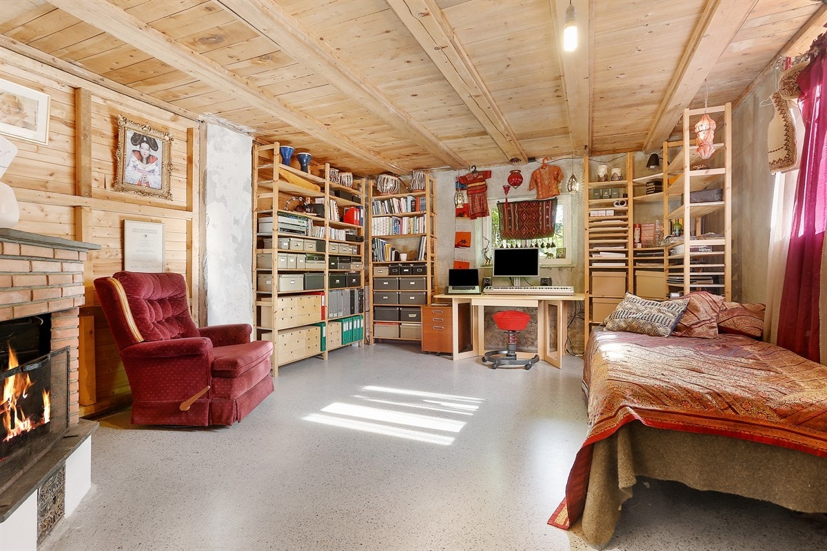 Kjellerstue med utallige muligheter Galleribilde