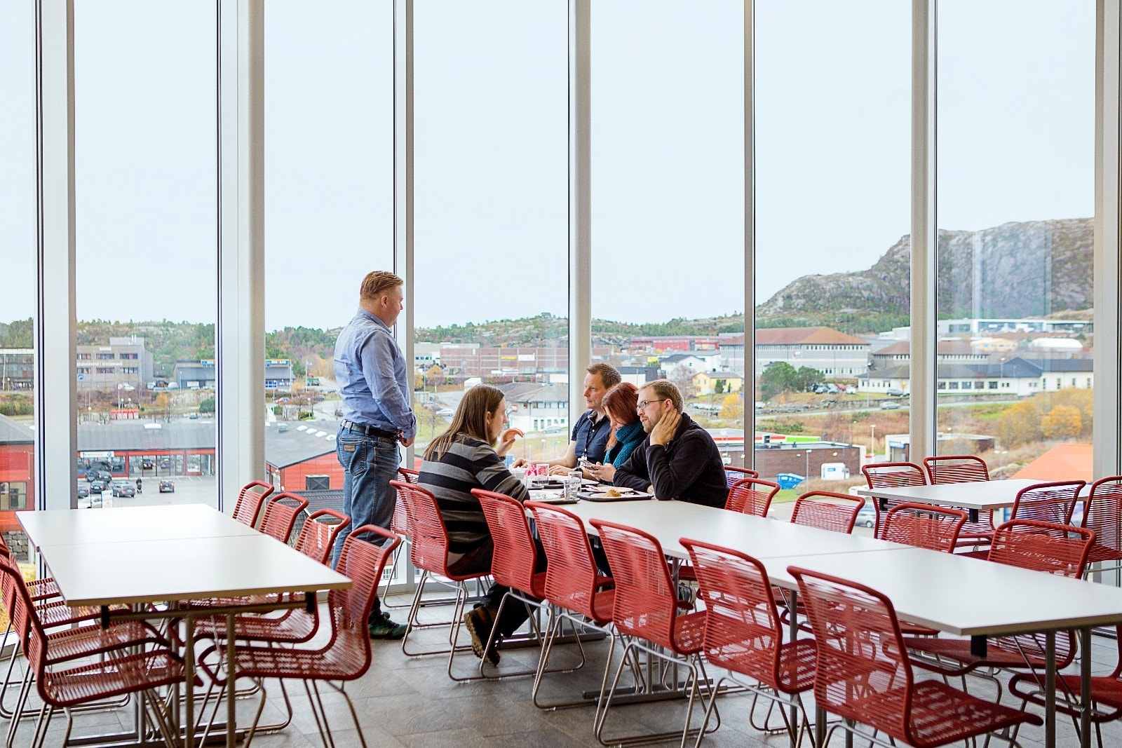 Kantine for alle leietagere i toppetasjen Galleribilde