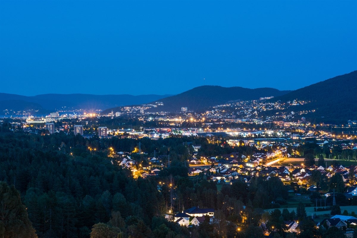 Belysningen i Drammen by kan gi både venner og familie et koselig og unikt syn på kvelds/natterstid. Galleribilde