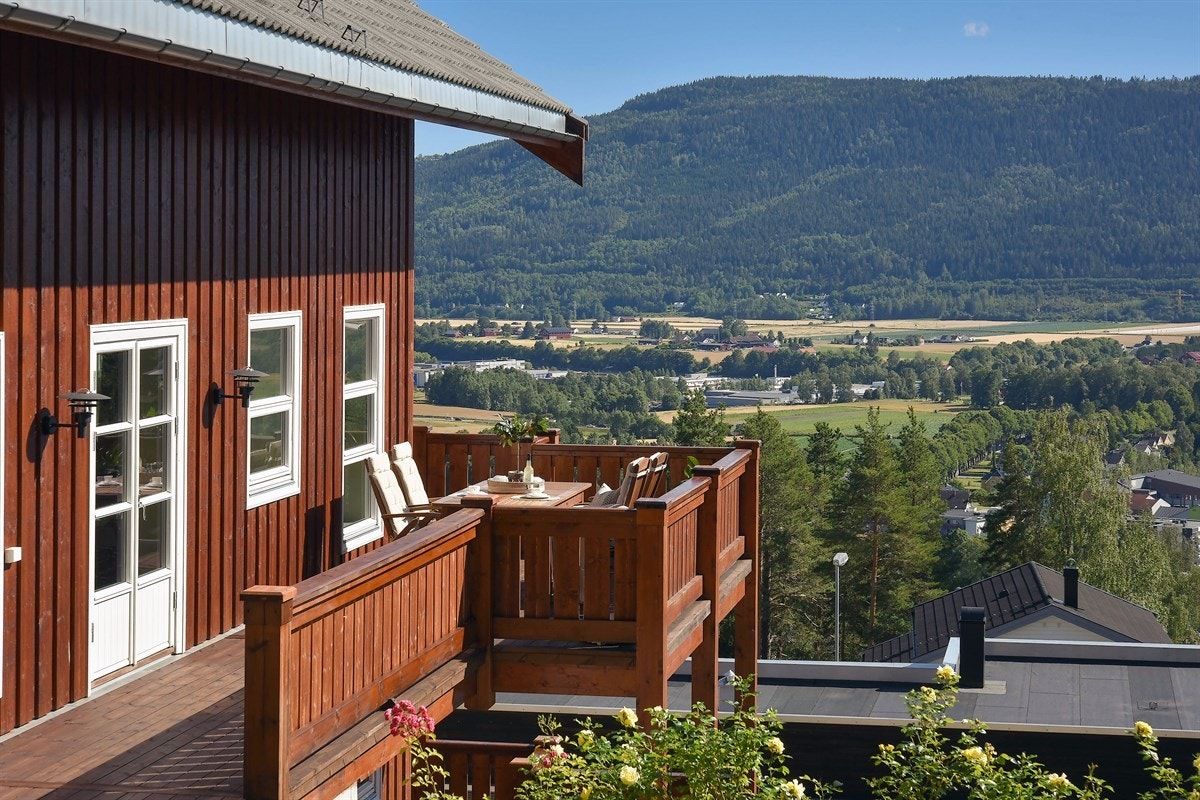 Terrasse. Galleribilde