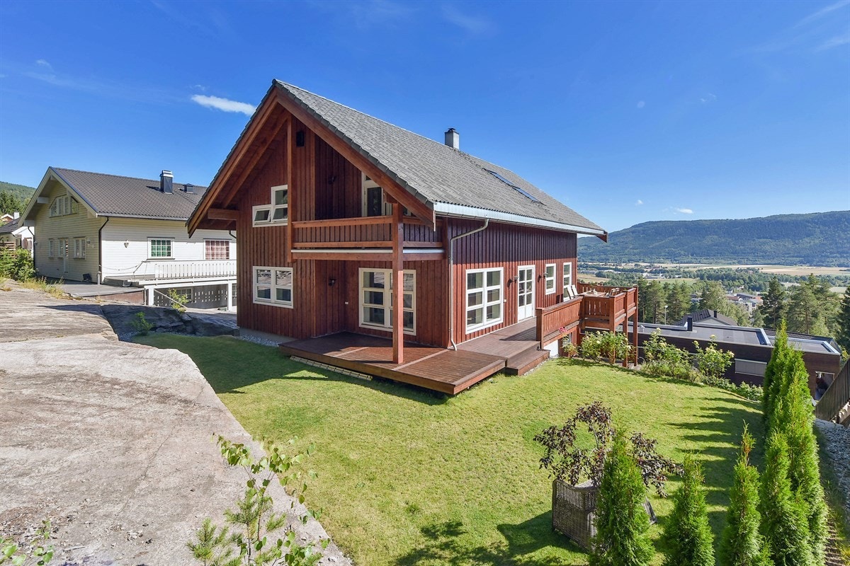 Ønskes det å utfordre alpinkunnskapene er du en liten biltur fra Drammen Skisenter på Åssiden. Galleribilde