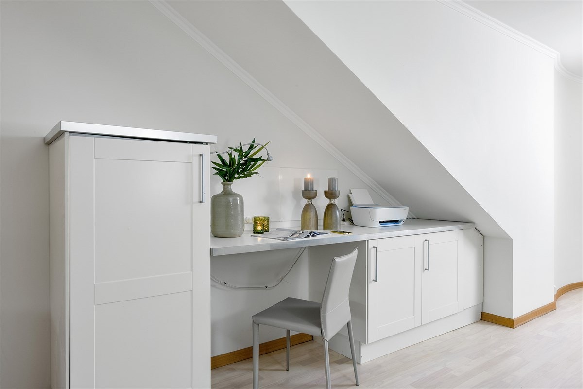 Mulighet for et lite kontor i stuen. Galleribilde