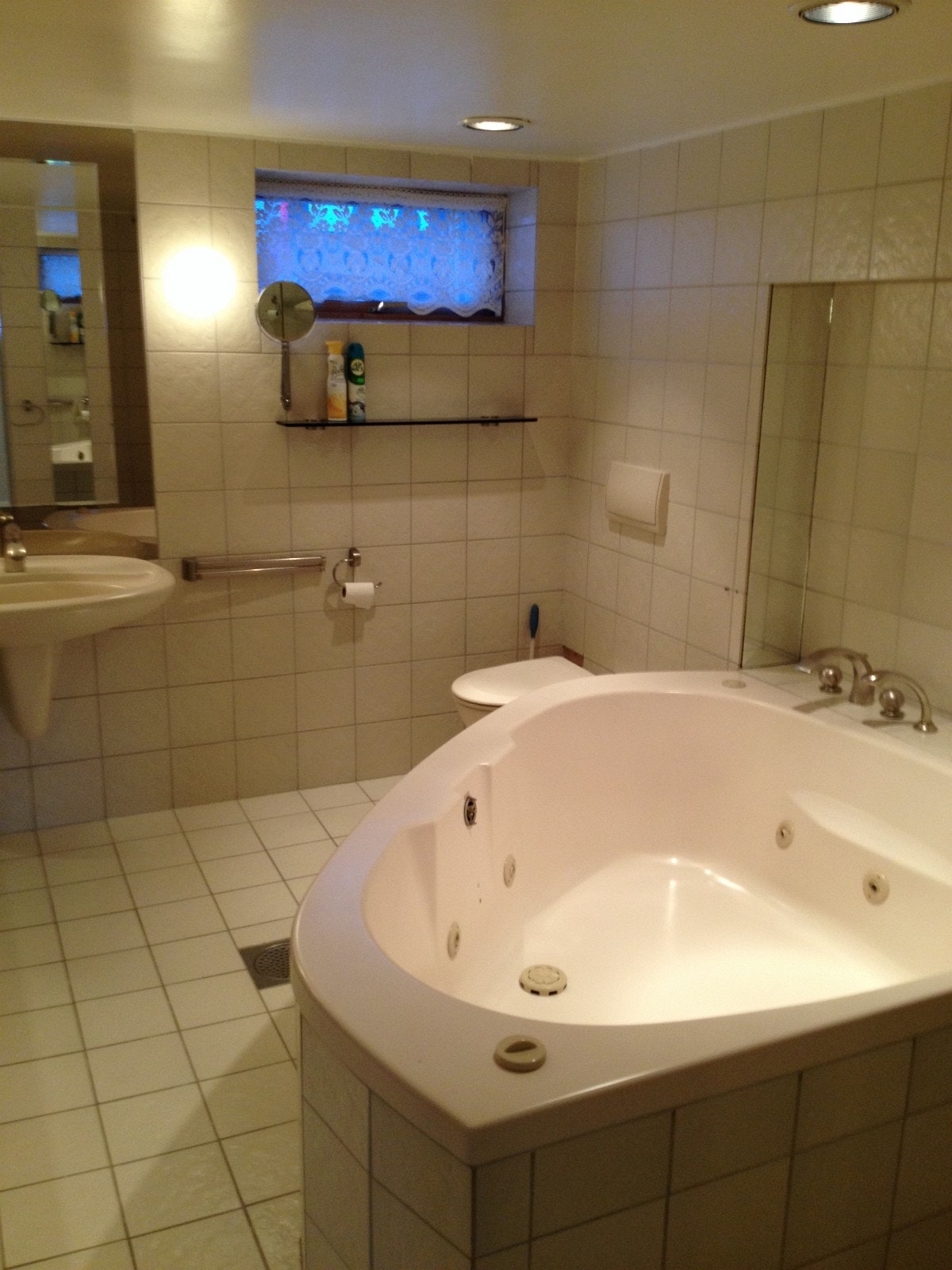 Stort fint bad Galleribilde