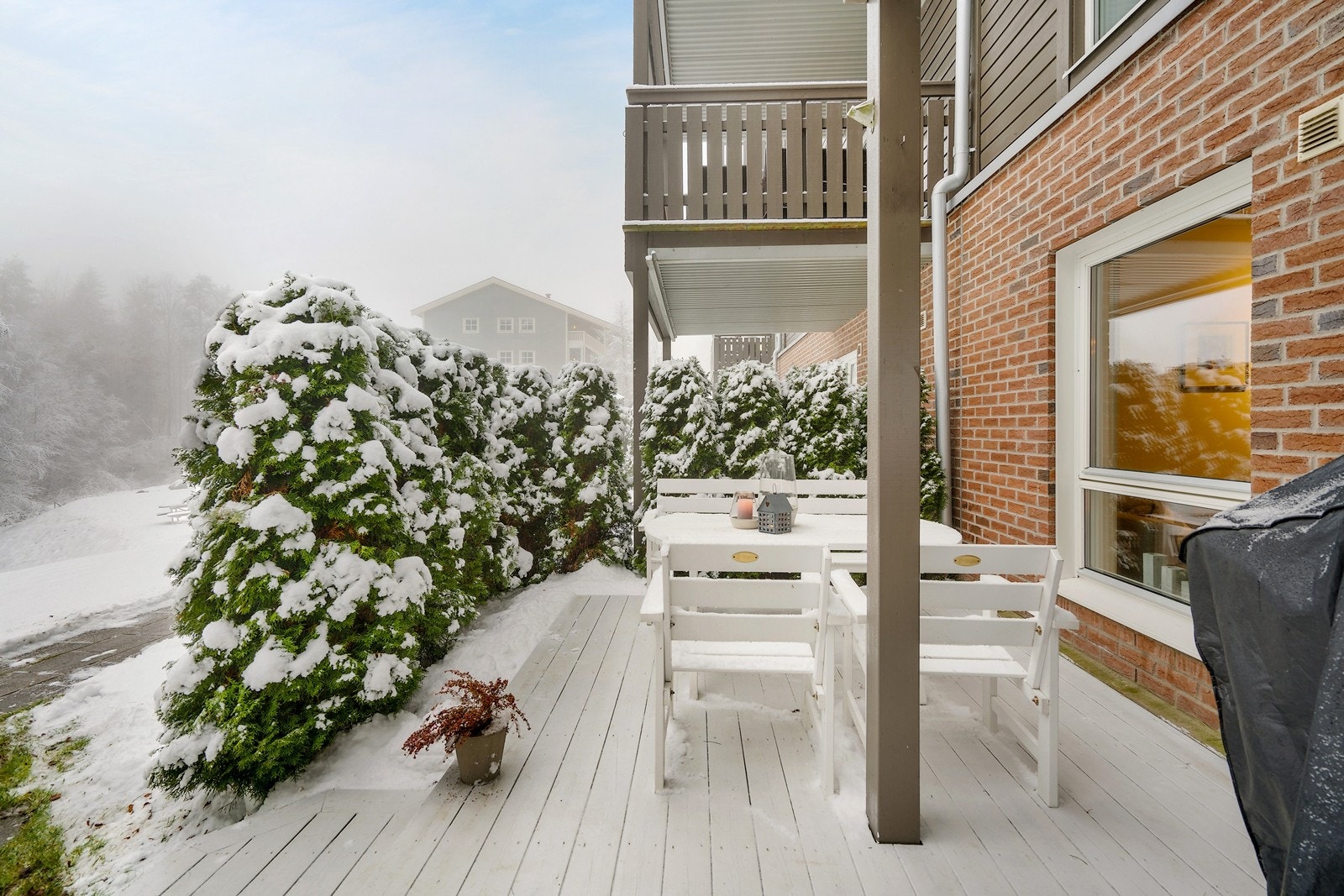 Sydvestvendt markterrasse Galleribilde