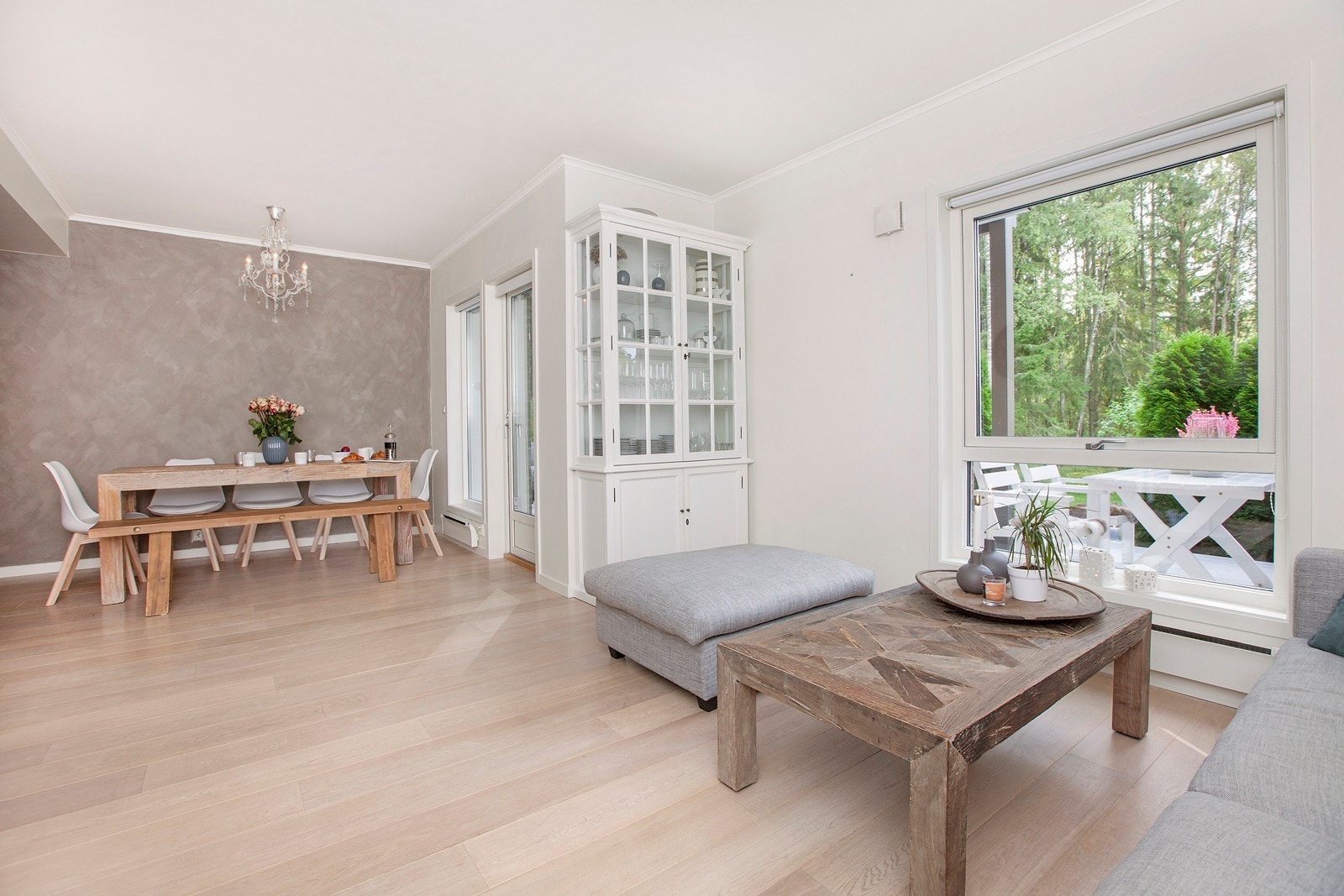 Stue med spisestue Galleribilde