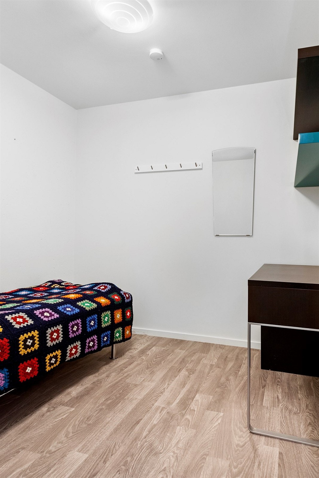 Disponibelt rom som kan brukes som gjesterom eller kontor Galleribilde