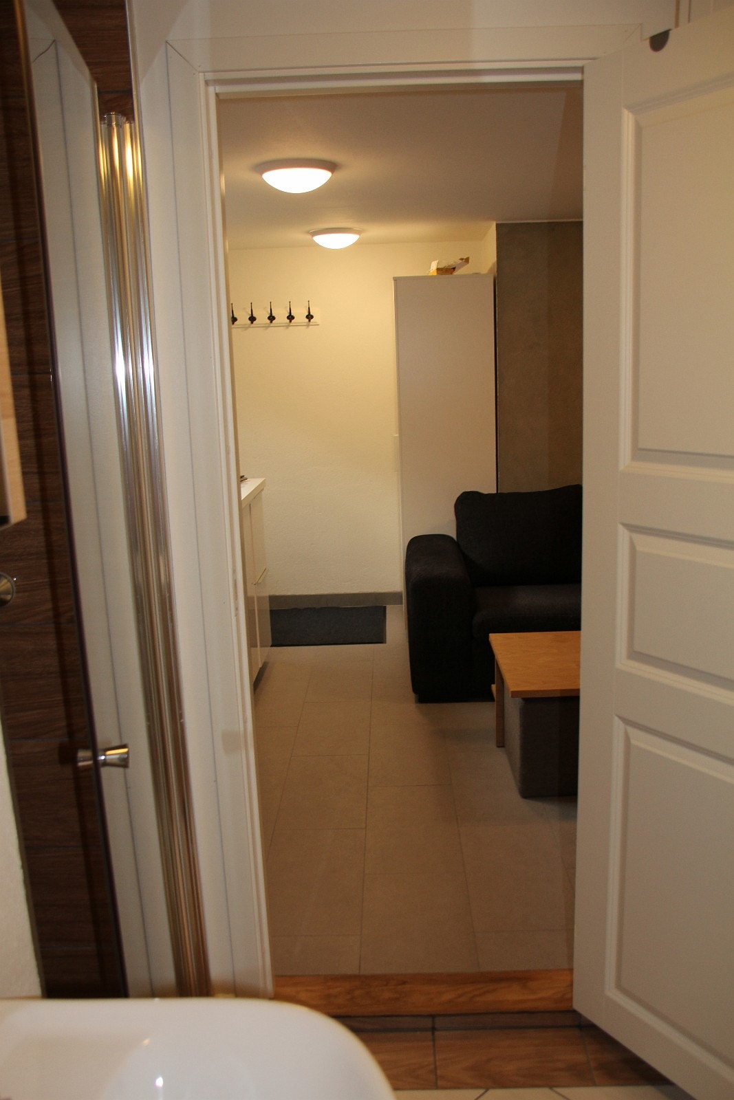 Fra bad mot kjøkken/stue Galleribilde