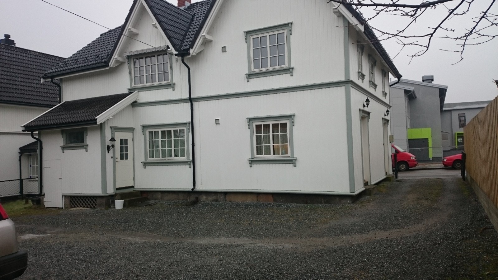 Fasade mot gårdsplass Galleribilde