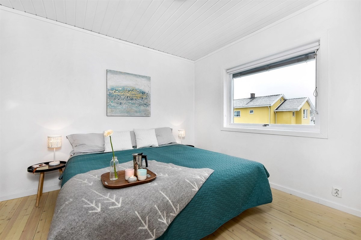 Tomannsboligen har to lyse og pene soverom. Galleribilde
