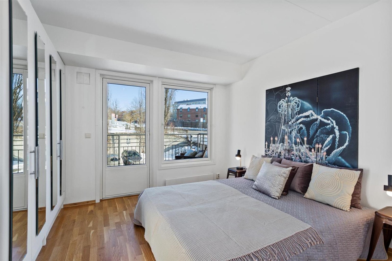 Fra hovedsoverommet er det utgang balkong. Galleribilde